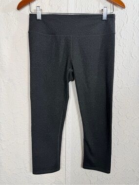 Fabletics Charcoal Heathered Gray Cropped Leggings Sz S
